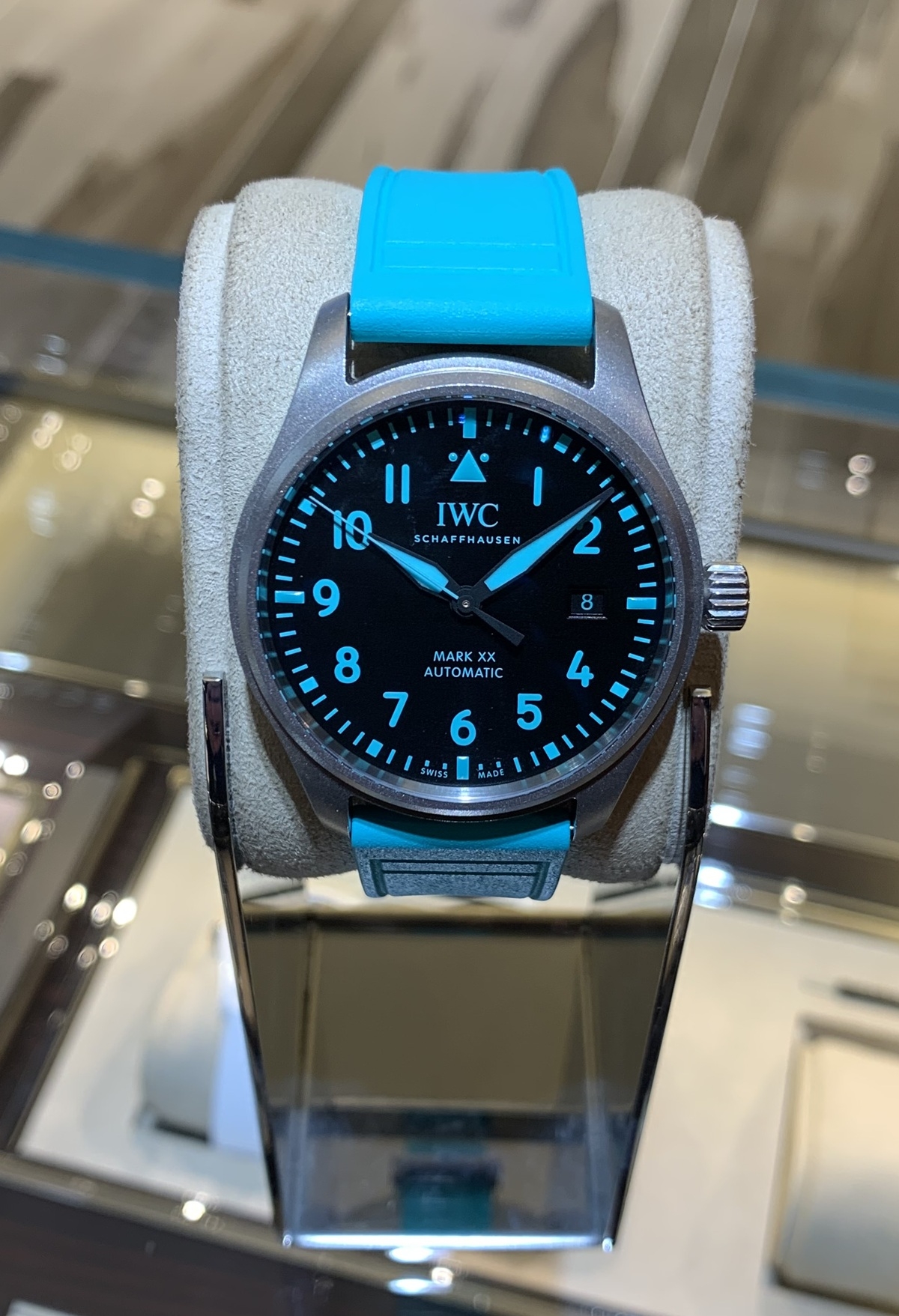 レンズ(単焦点) HUBLOT レンズ(単焦点) HUBLOT 大人の遊び心を形にする｜ウブロという