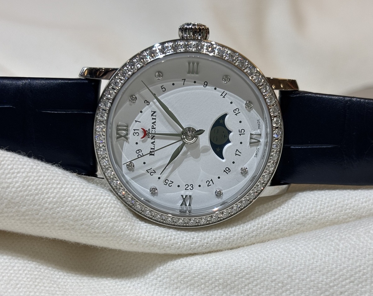 ウブロ(HUBLOT) クラシック・フュージョン パールホワイト