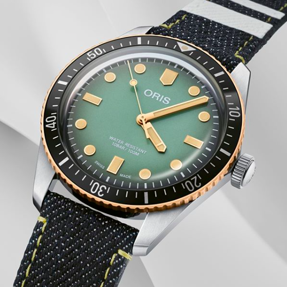 オリス(ORIS) オリス アクイスデイト キャリバー400 | シェルマン 銀座三越店 | ブランド腕時計の正規販売店紹介サイト