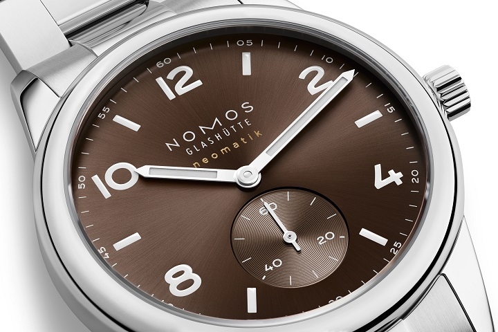 (ノモス グラスヒュッテ)
