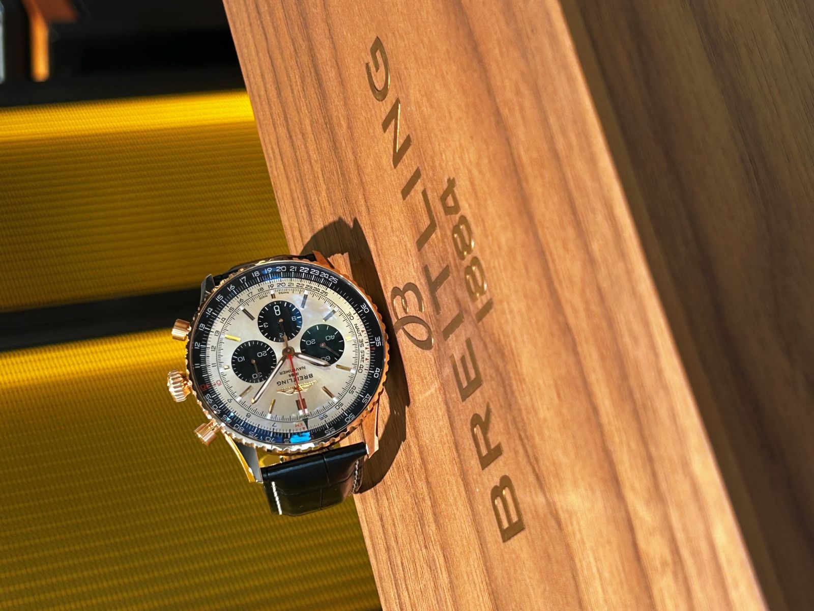 (ブライトリング)
