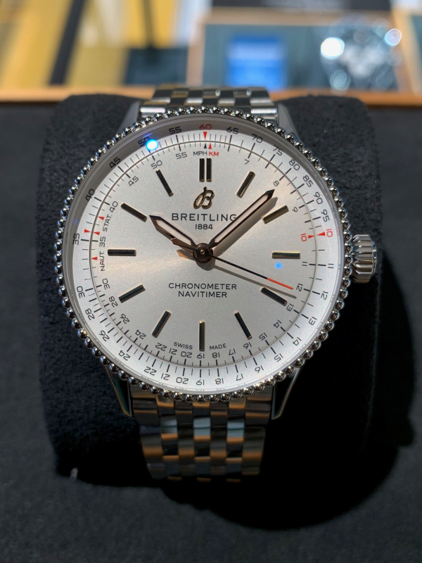 ブライトリング(BREITLING) クラシック アヴィ クロノグラフ 42 ブライトリング(BREITLING) クラシック アヴィ クロノグラフ 42