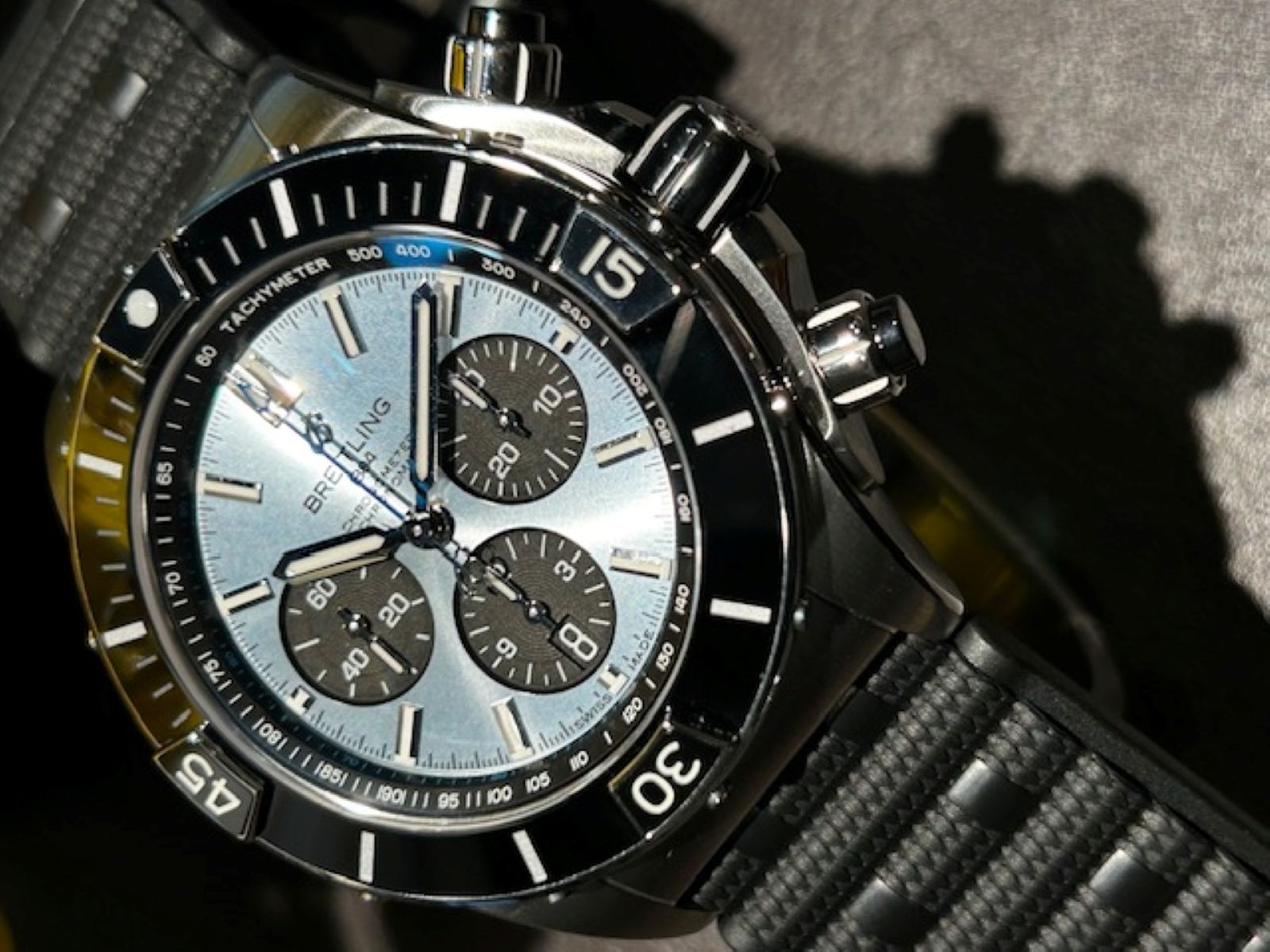 ブライトリング(BREITLING) スーパー アベンジャー クロノグラフ 48