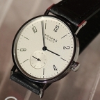 NOMOS Glashütte(ノモス グラスヒュッテ)
