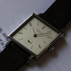 NOMOS Glashütte(ノモス グラスヒュッテ)
