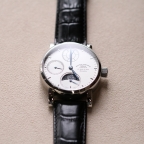 Muhle Glashutte(ミューレ　グラスヒュッテ)
