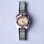 (センチュリー)
