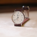 (ノモス グラスヒュッテ)
