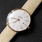 JUNGHANS(ユンハンス)
