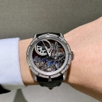 ROGER DUBUIS(ロジェ・デュブイ)
