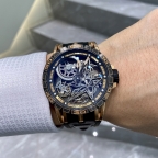 ROGER DUBUIS(ロジェ・デュブイ)
