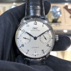 IWC(アイ・ダブリュー・シー)
