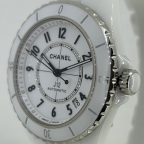 CHANEL(シャネル)
