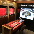 ROGER DUBUIS(ロジェ・デュブイ)
