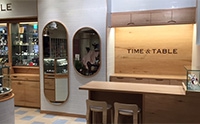 アパレル（服屋）の視点と感性で展開されるカジュアルウォッチのお店 TIME &amp; TABLE　ルミネ池袋店