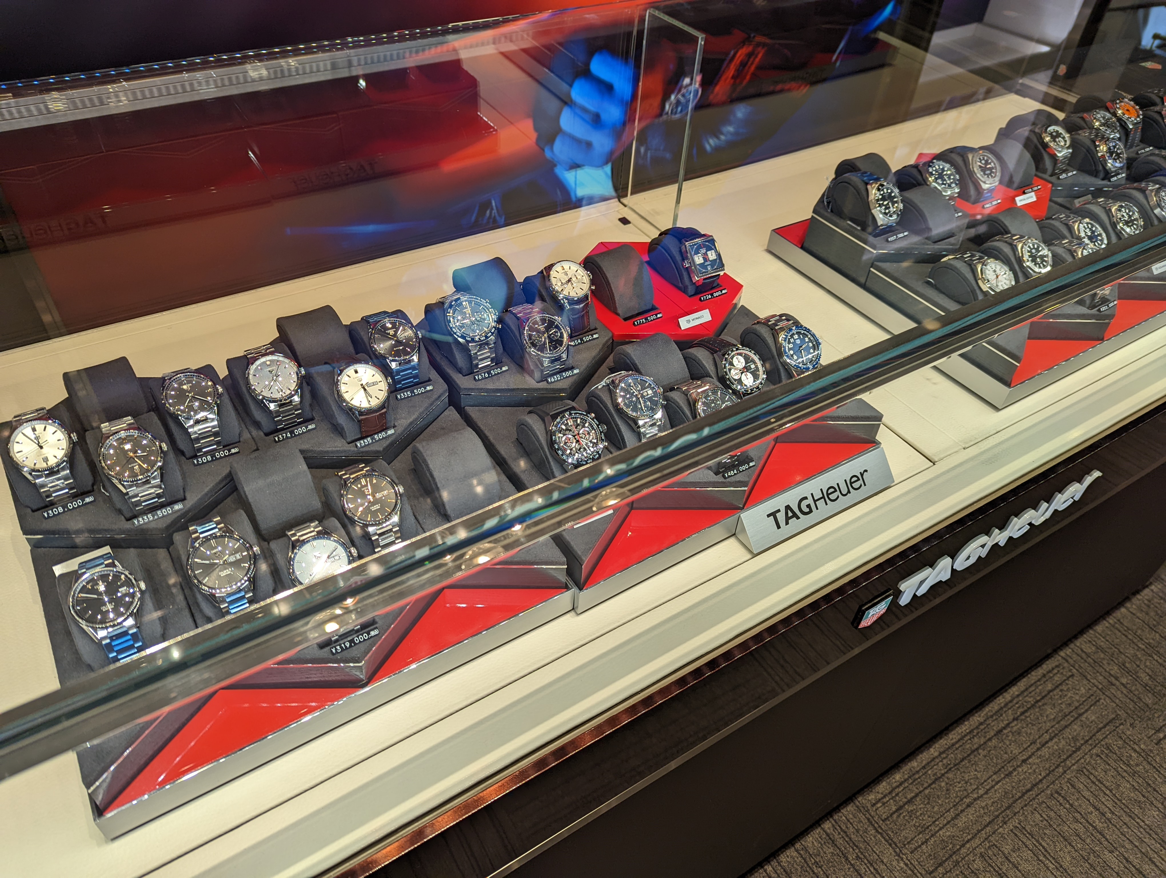 Chronostaff DAHDAH (クロノスタッフ・ダダ) | ブランド腕時計の正規