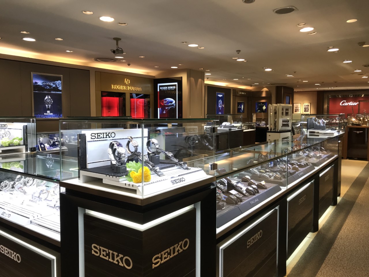 西武渋谷店 B館8階 時計サロン ブランド腕時計の正規販売店紹介サイトgressive グレッシブ