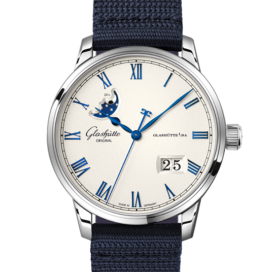 セネタ・エクセレンス・パノラマデイト・ムーンフェイズ（Senator Excellence Panorama Date Moon Phase）