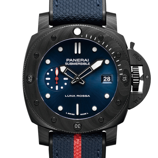 サブマーシブル ルナ・ロッサ カーボテック™(Submersible Luna Rossa Carbotech™)
