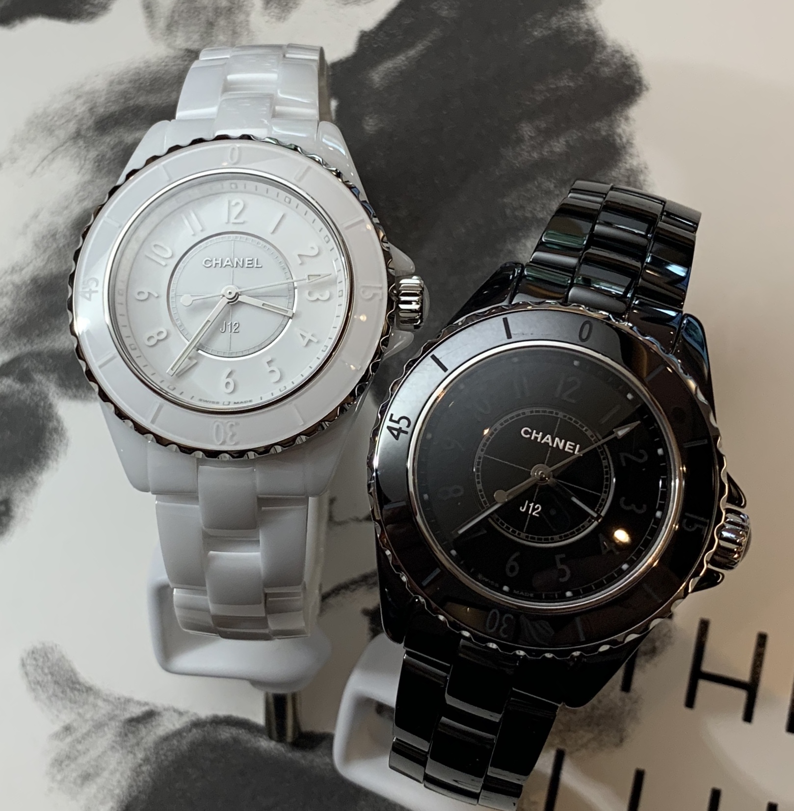 CHANEL J12 ファントム