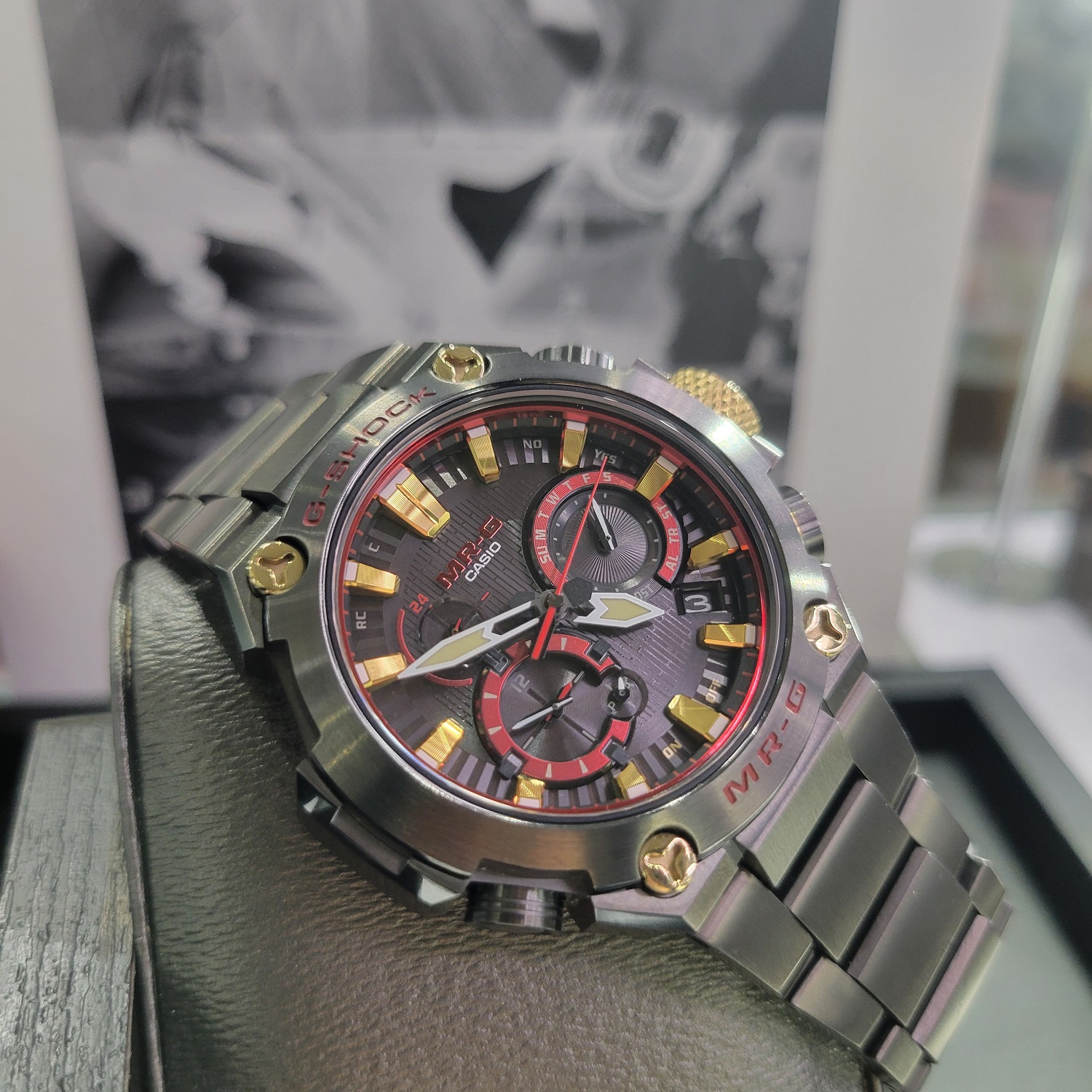 サカイ本店　おススメ MR-G　ロングセラーモデル赤備えご紹介いたします。 MRG-B2000B-1A4JR