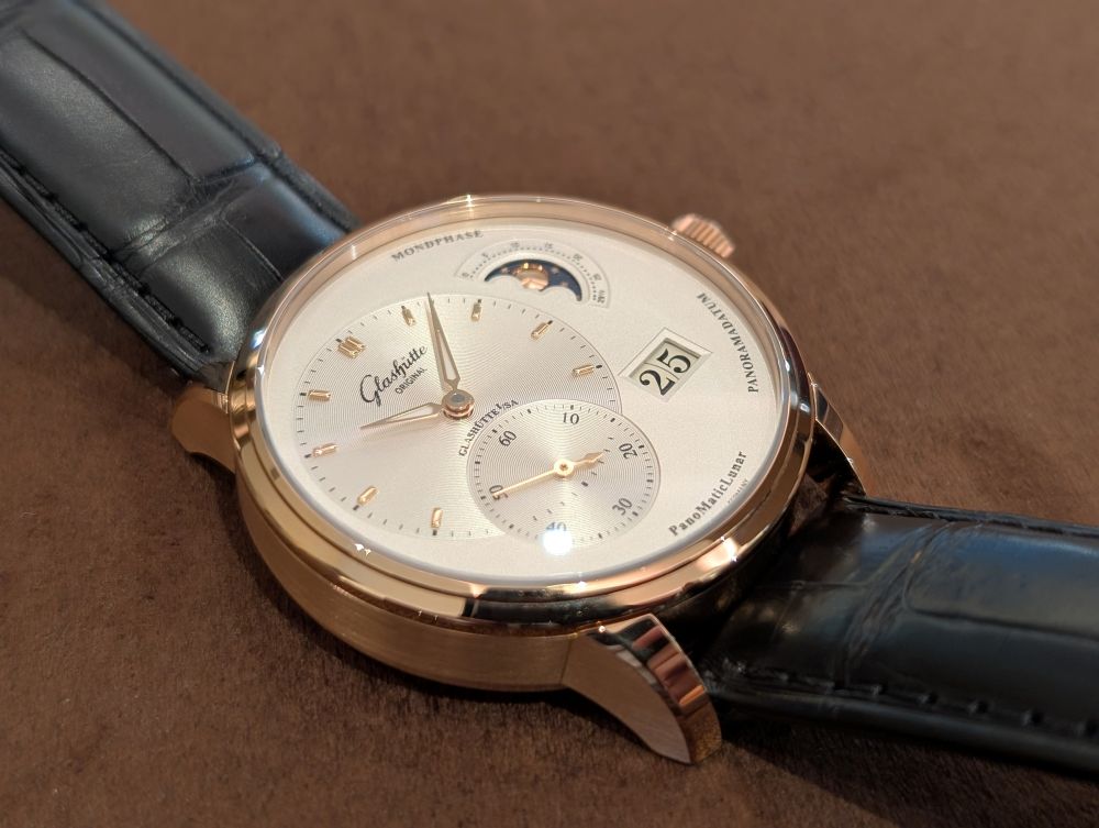  【グラスヒュッテオリジナル】上品な輝きを放つ最高の時計が入荷しました！_パノマティックルナ_19002453561