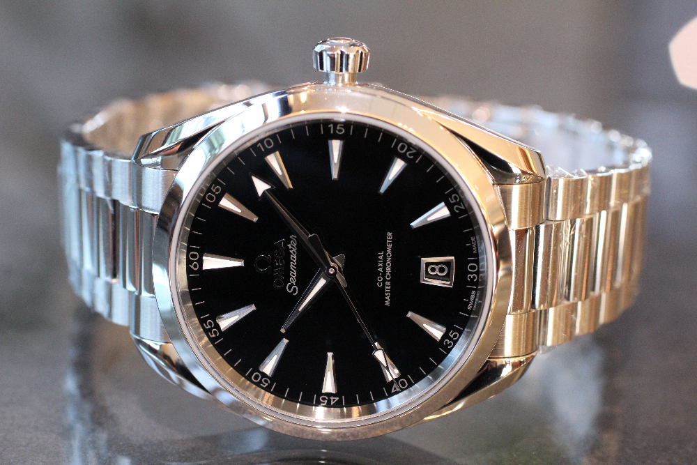  【オメガ】アクアテラ ブラックラッカー文字盤が待望の再入荷！_シーマスター アクアテラ 150M コーアクシャル マスタークロノメーター 41MM_220.10.41.21.01.002