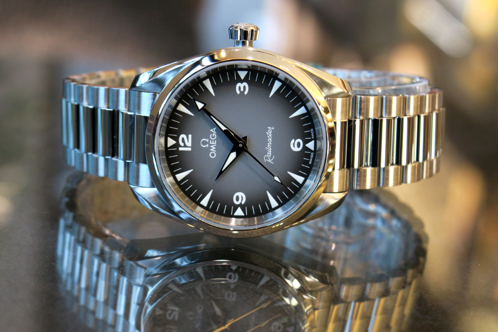  【オメガ】オリジナルモデルと現代のデザインの融合！2025年新作のレイルマスターが入荷いたしました！_シーマスター レイルマスター_235.10.38.20.06.00﻿1