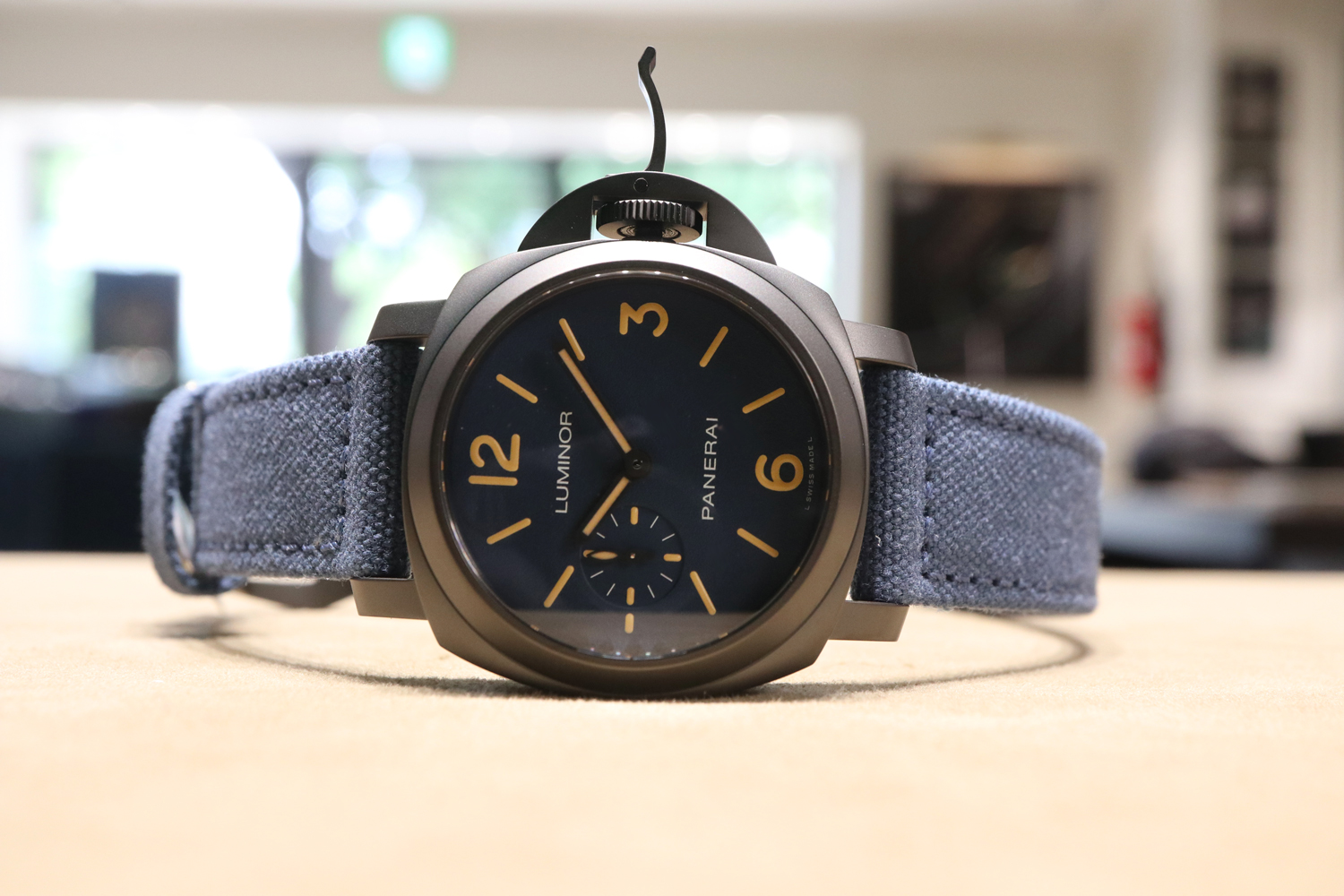 【パネライ】【速報】漆黒のDLC×鮮烈ブルー！パネライ新作「PAM01714ルミノール42mm」が9月22日に発表＆即日入荷