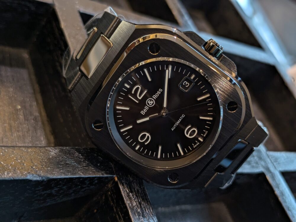  【ベル＆ロス】都会的なスタイルに落とし込んだプロフェッショナルのモデルを手にしてみては？_BR 05 BLACK CERAMIC_BR05A-BL-CE/SCE