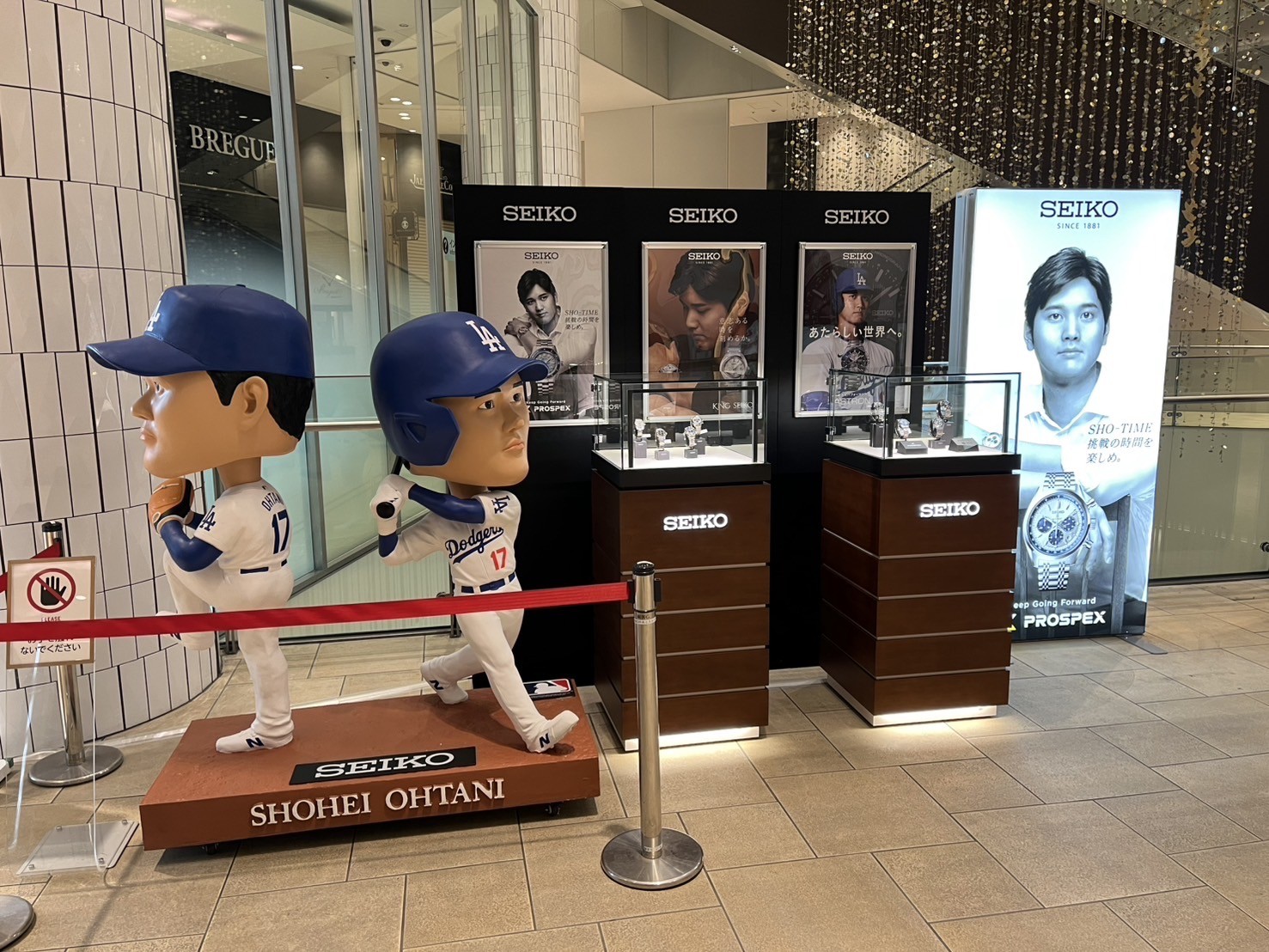 二刀流ボブルヘッド展示中
