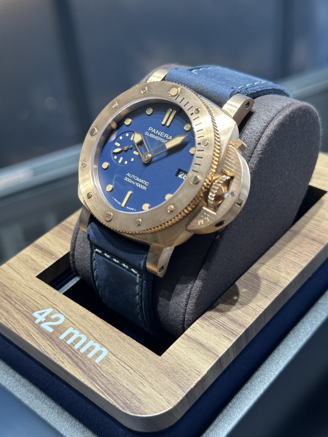 PANERAI (パネライ) サブマーシブル ブロンズ 42mm PAM01074：時と共に深化する美しさを堪能するダイバーズウォッチ