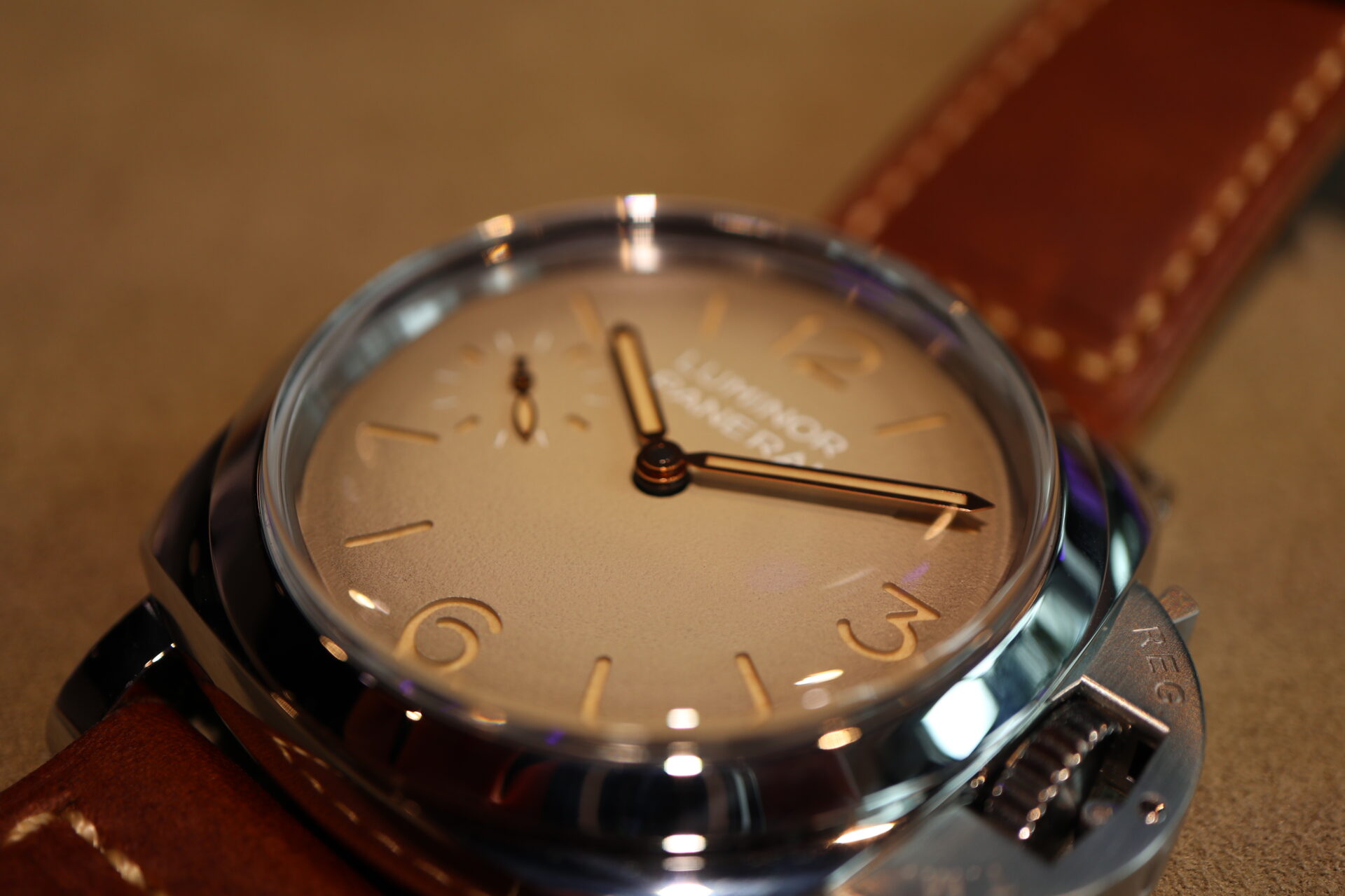  【 パネライ 】 PAM01735 ルミノール 、再入荷！ やはり『 47mm 』のルミノールは動きが早い！！