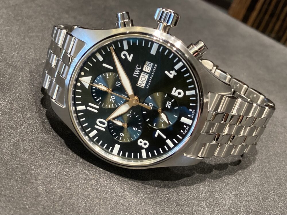 【IWC】こっそり新作発表！？追加されたパイロットウォッチの新カラーが本日入荷！_パイロット・ウォッチ・クロノグラフ_IW378008
