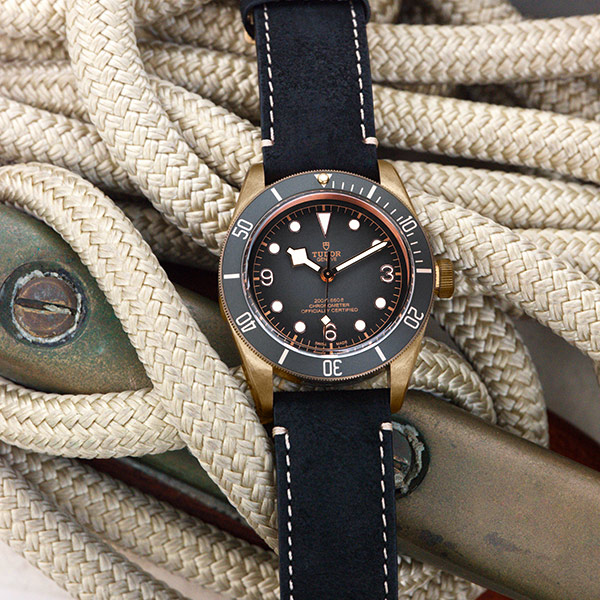 Tudor 今もなおブラックベイの哲学として宿り続ける 60年を超え語り継がれるチューダーと海軍の物語 ブランド腕時計の正規販売店紹介サイトgressive グレッシブ