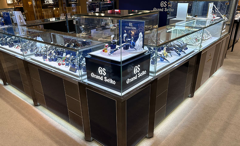 そごう横浜店 2階=時計売場