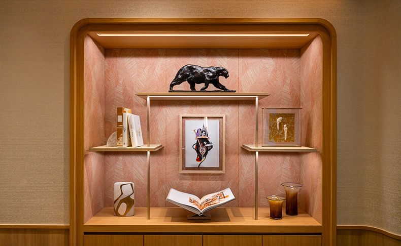 創業120周年を迎えたカミネ。トアロード本店2階に「カルティエ サロン」が誕生