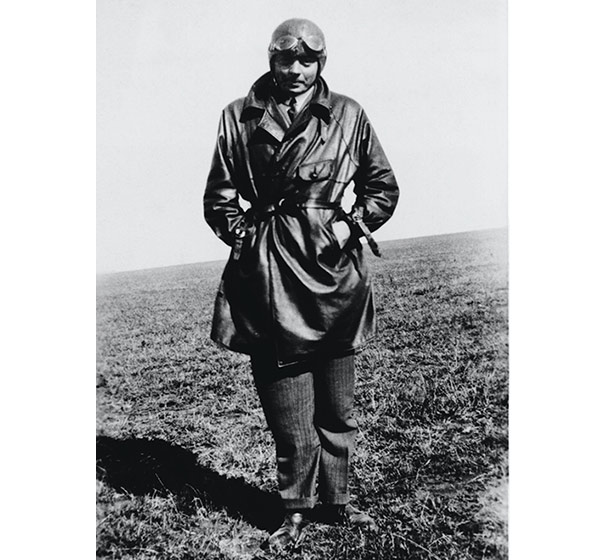 フランスの作家であり黎明期の飛行士であったアントワーヌ・ド・サン＝テグジュペリ（1900-1944）