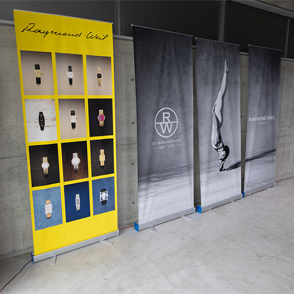 これまでのレイモンド・ウェイルにおいて、もっとも印象深い広告ビジュアルが、1994年に「パルジファル」コレクションと共に披露されたニューヨークの著名なアーティスト、ロイス・グリーンフィールドが撮影を担当した「ダンサーズ」のシリーズ。