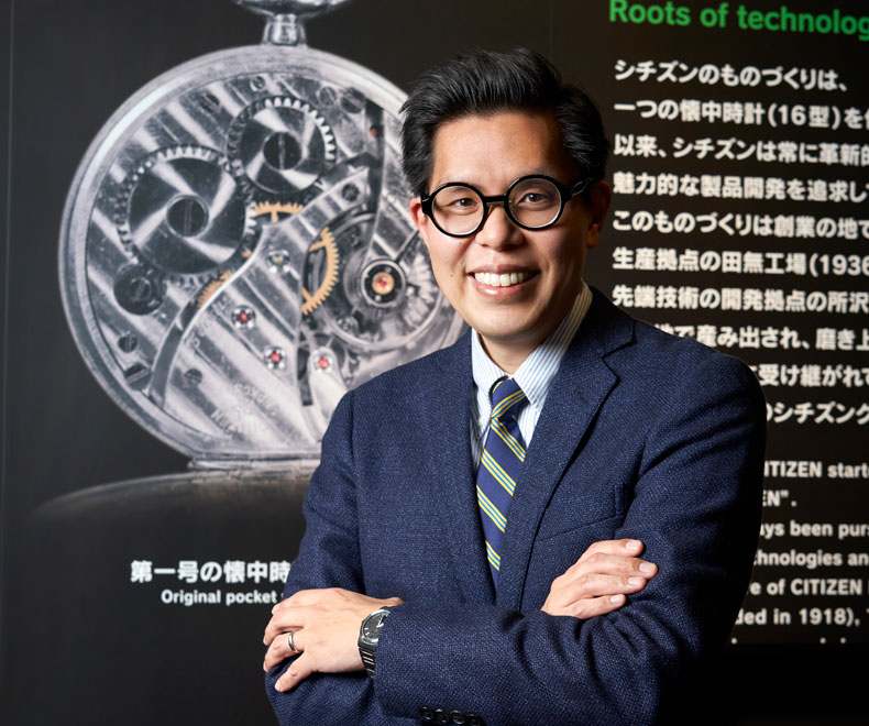 「シチズンの面白いところは、ちょっとクセのあるモデルが多いことでしょうか? その中から、どれか一本好きなモデルを選ぶのは難しいですね。たとえば薄型クォーツの『エクシード』も好きなんですよね。薄型化というのは、ある意味、シチズンのDNAですからね」