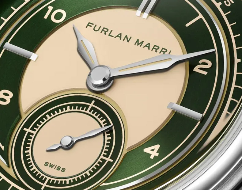 「ディスコ・ヴェルデ」（ヴェルデ＝verde、緑色の意）は、手巻き式のプゾー製Cal.7001を搭載する「ディスコ・ヴォランテ」コレクションのひとつ