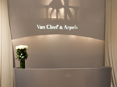 ヴァン クリーフ＆アーペル（Van Cleef & Arpels）2010年新作モデル | Gressive