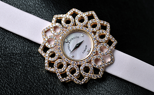 BACKES & STRAUSS(バックス&ストラウス)