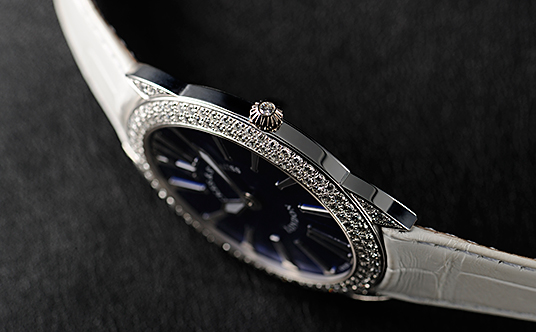 BACKES & STRAUSS(バックス&ストラウス)