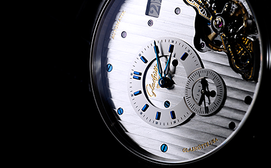 GLASHÜTTE ORIGINAL(グラスヒュッテ・オリジナル)